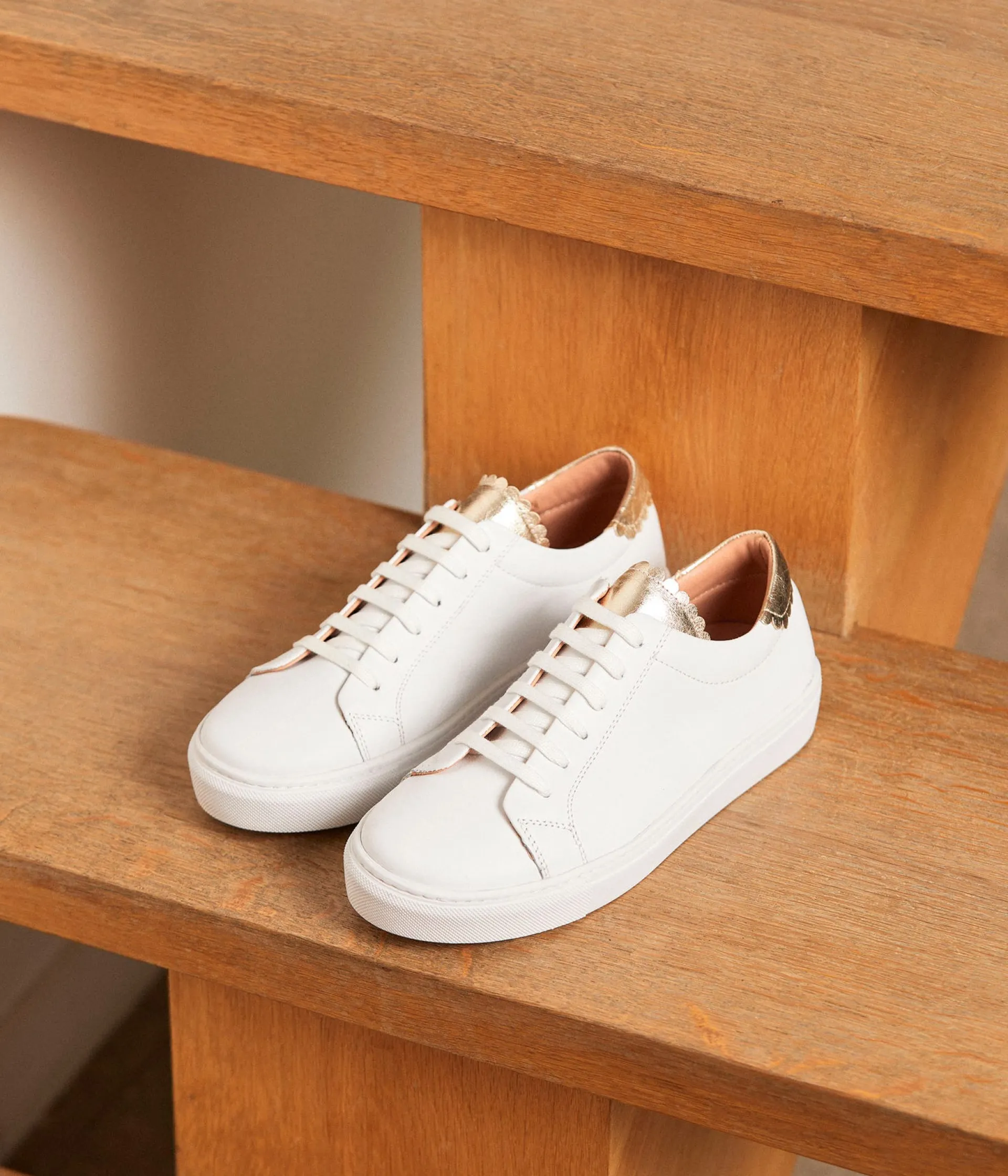 Femme Mellow Yellow Baskets-Baskets blanches Suzanne