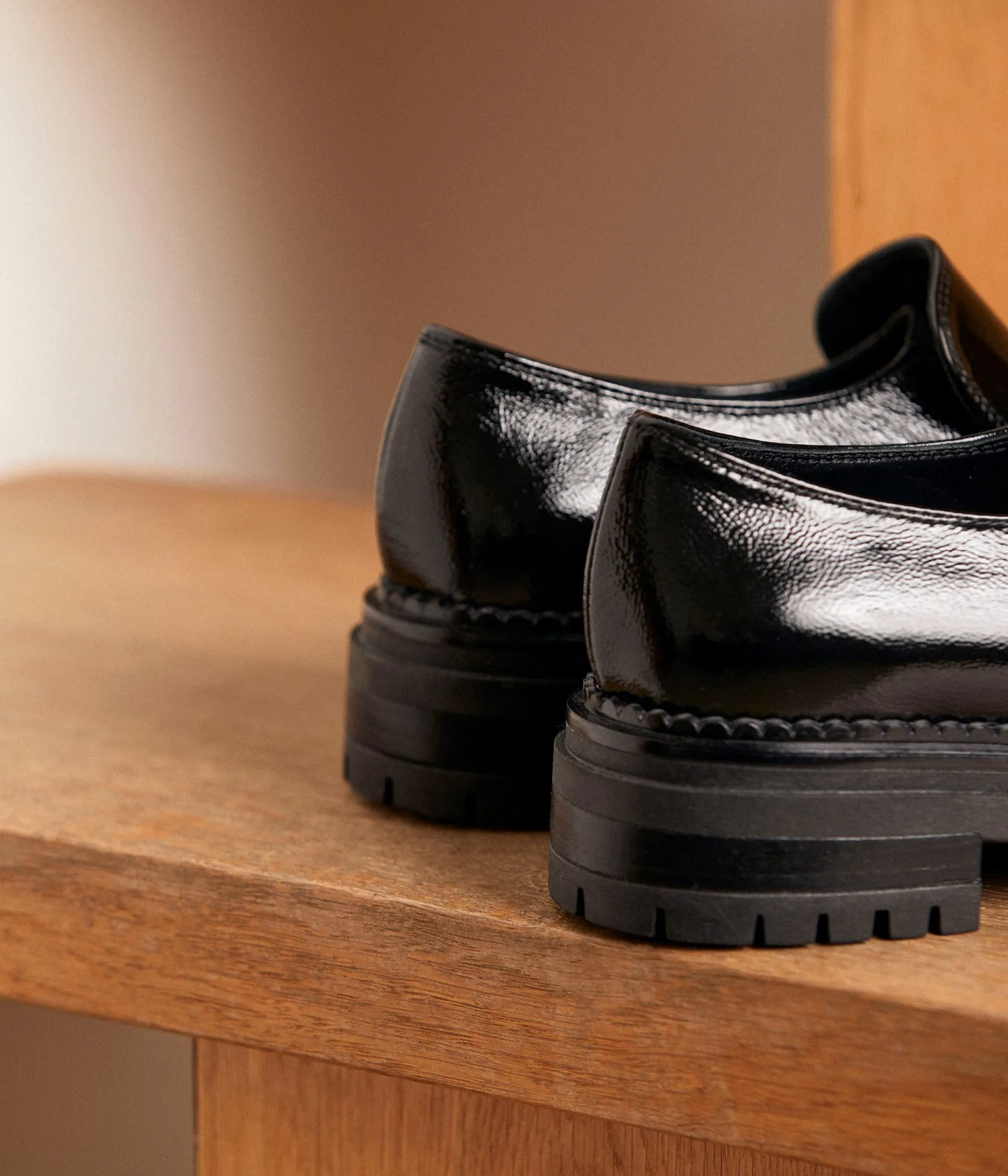 Femme Mellow Yellow Derbies, Mocassins-Mocassins crantés vernis Asta