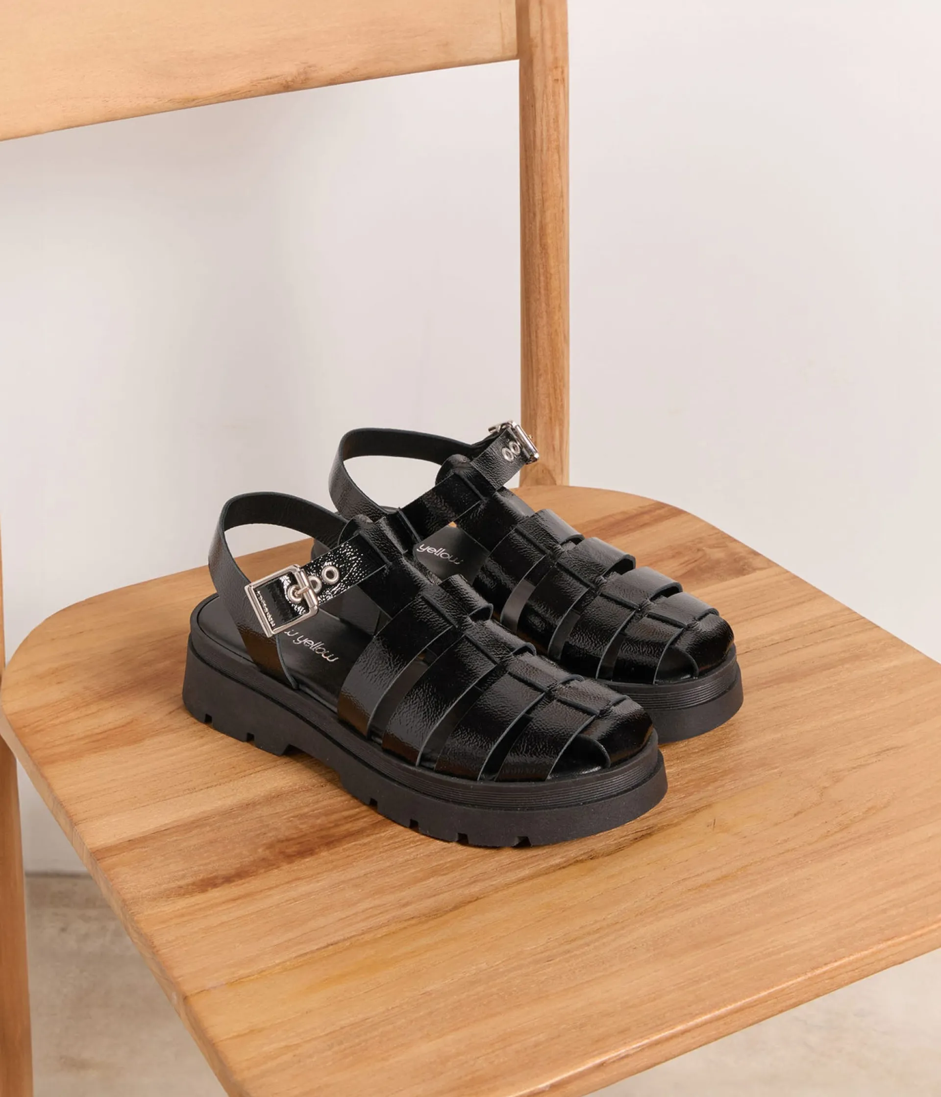 Femme Mellow Yellow Sandales-Sandales noires vernies Moe