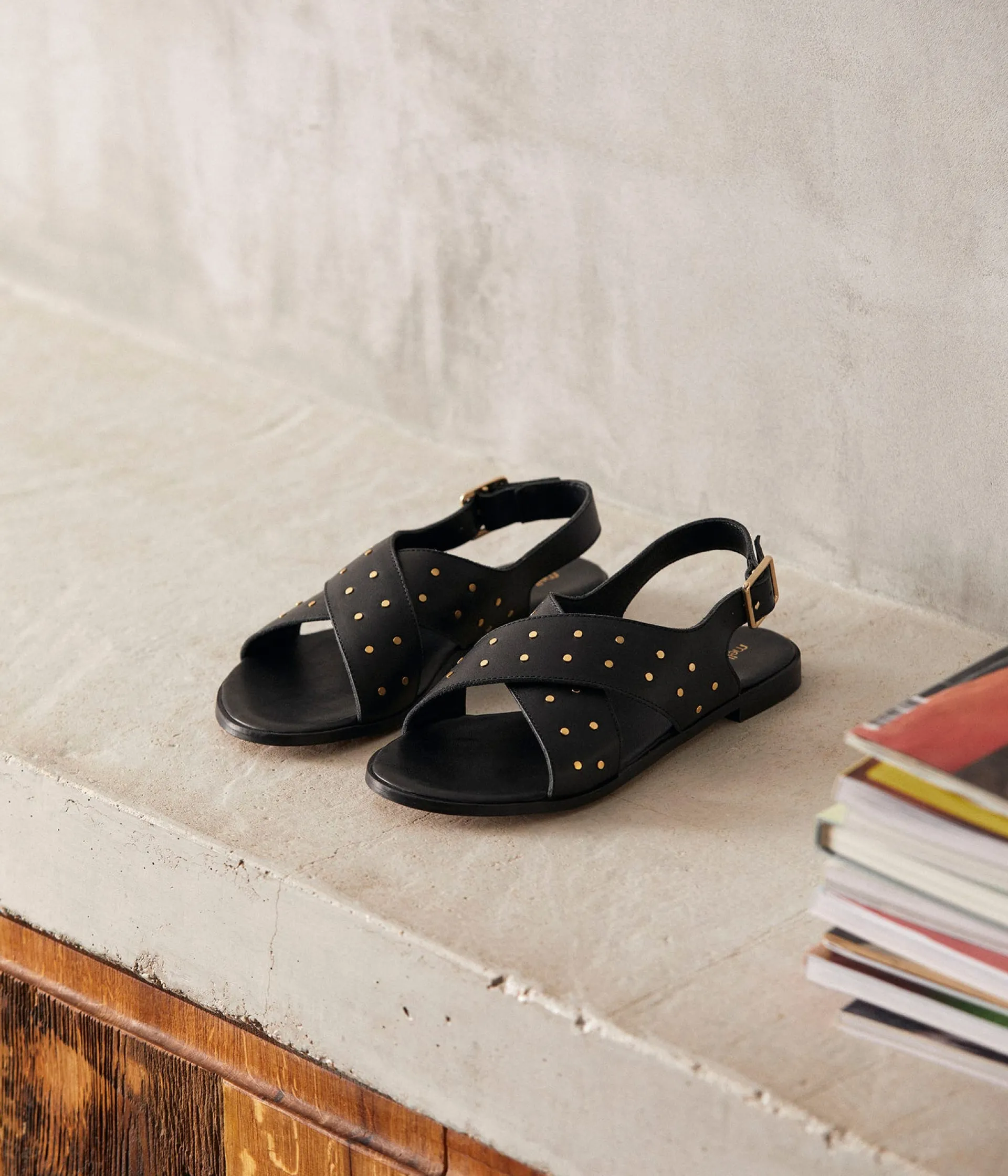 Femme Mellow Yellow Sandales-Sandales plates noires Erica