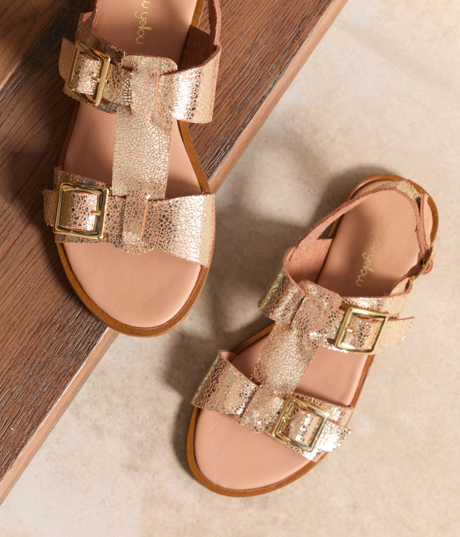 Femme Mellow Yellow Sandales-Sandales plates platine Nikki