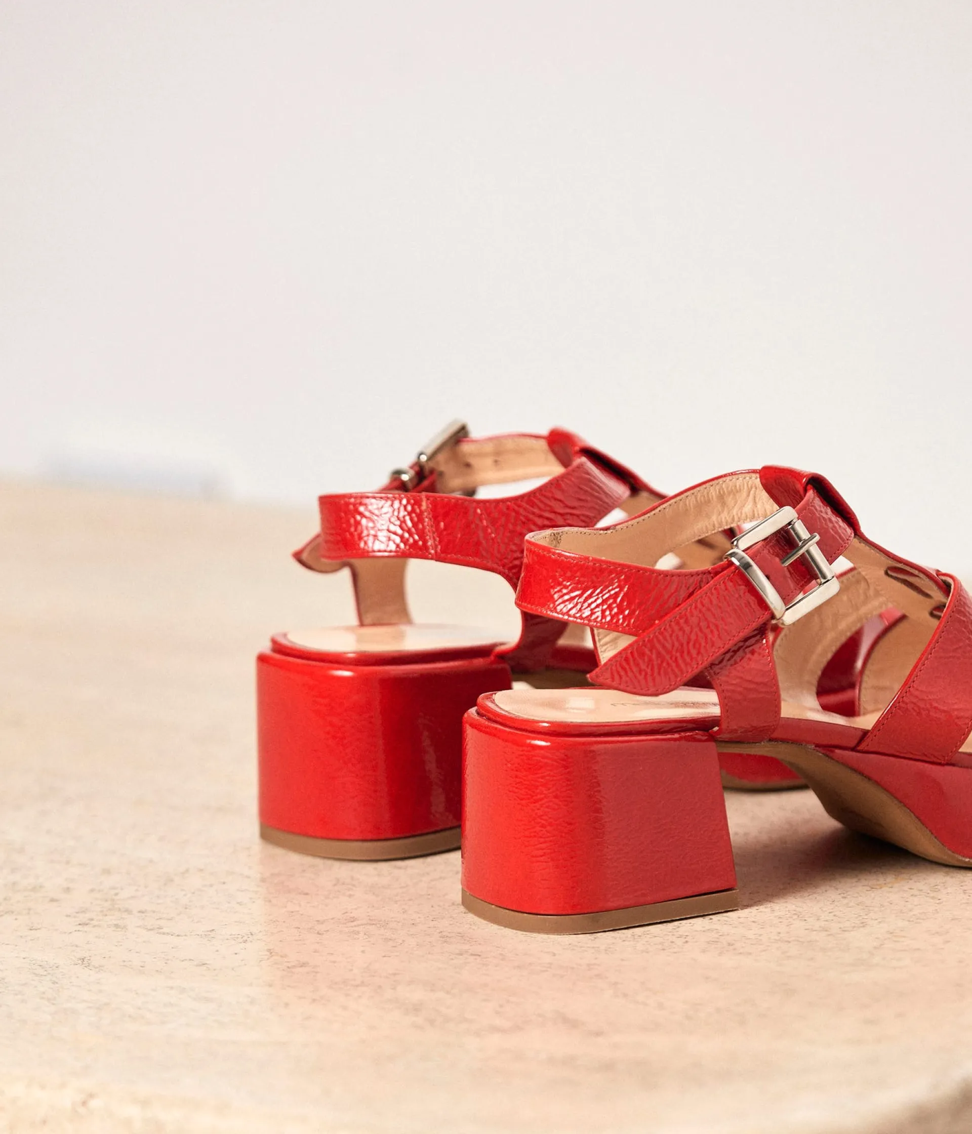 Femme Mellow Yellow Sandales-Sandales rouges vernies Eden