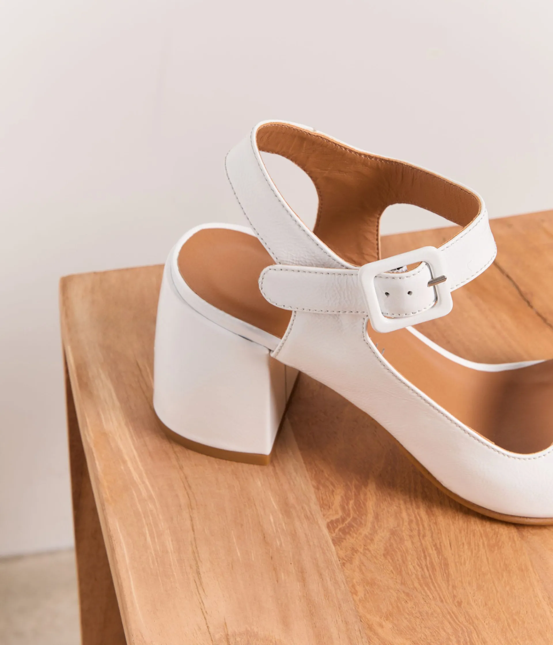 Femme Mellow Yellow Sandales, Mules-Sandales verni Léondre